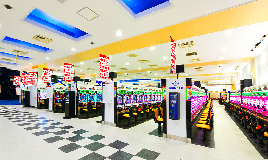 モナコ龍野店内2